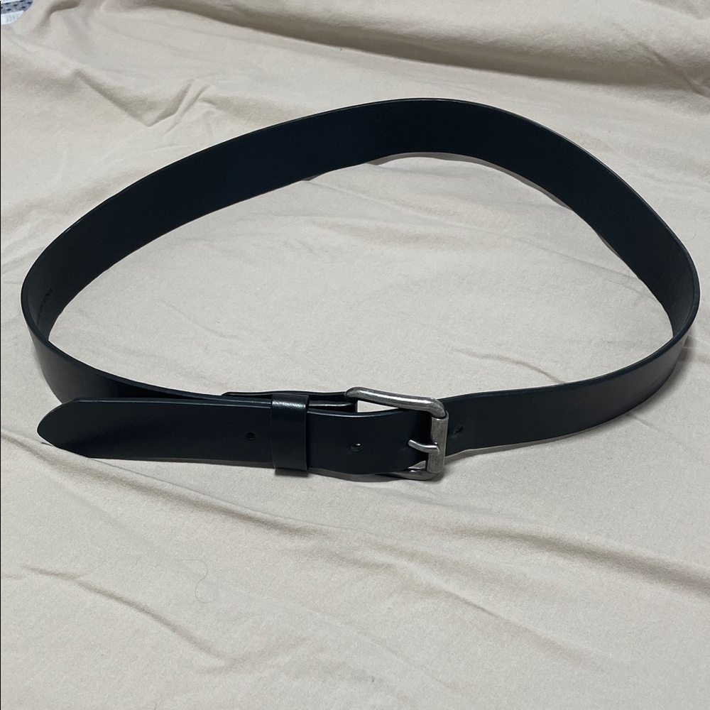 Men’s Gap Faux Leather belt 38